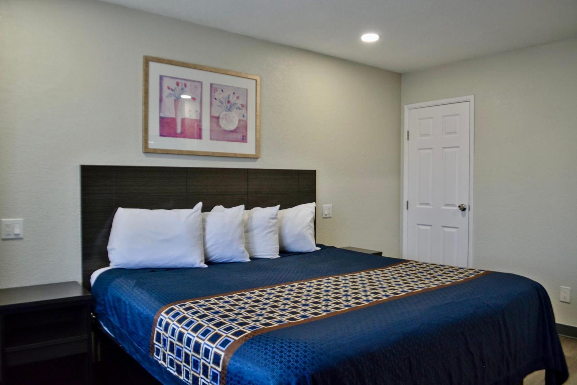 Maverick Motel - Modern Renovated Motel Klamath Falls Exterior photo